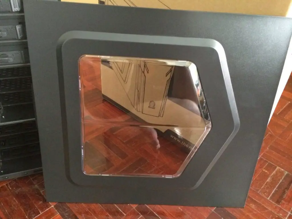 Unboxing & Review: Thermaltake Versa H21 48