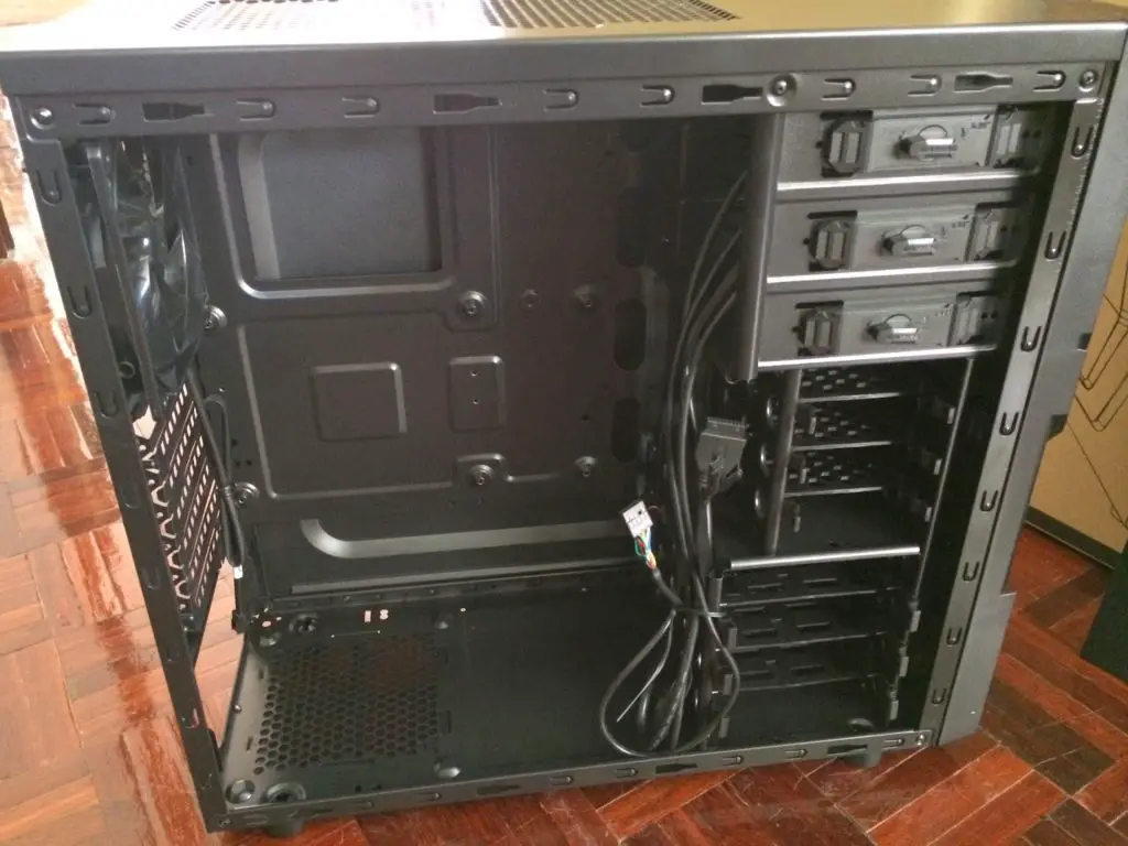 Unboxing & Review: Thermaltake Versa H21 50