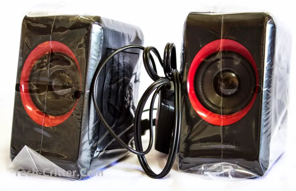 Unboxing & Review: SonicGear Quatro 2 2.0 Speaker System 14