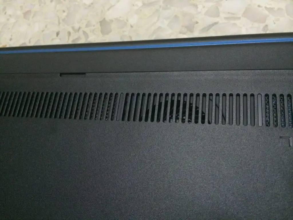 검토 : Dell Inspiron 15 5000 노트북 29
