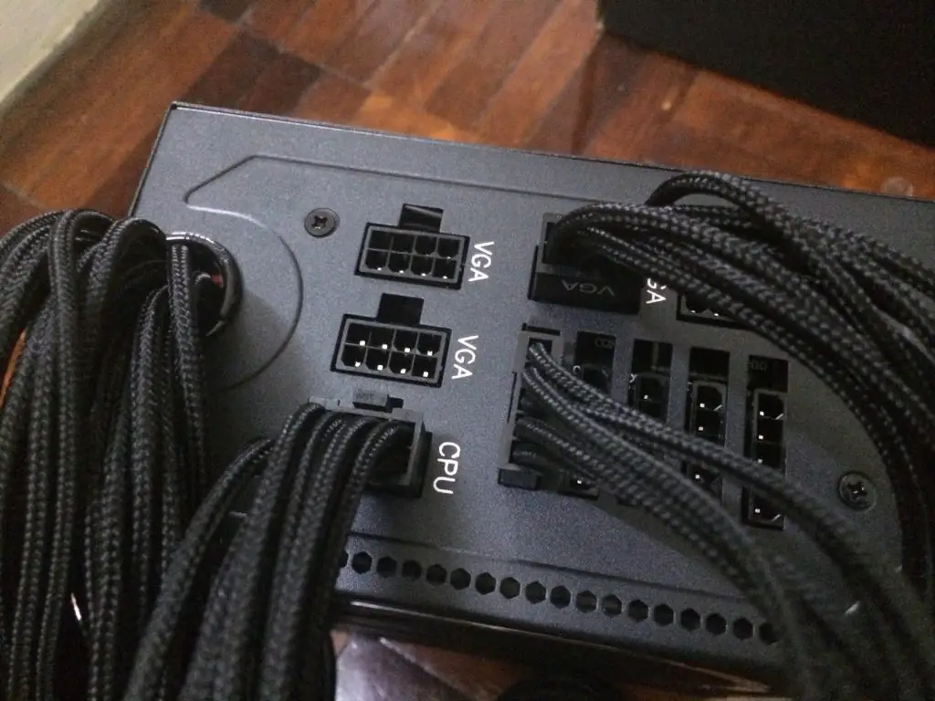 Unboxing & Preview: Bitfenix Fury 550G Gold Modular Power Supply 24