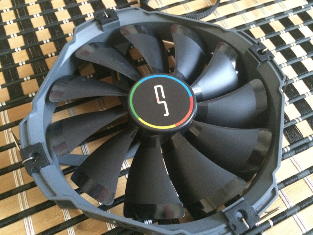 Unboxing & Review: CRYORIG R1 Ultimate 8