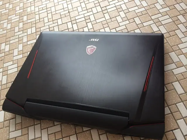 MSI GT80 2QE Titan SLI Gaming Notebook Review 6