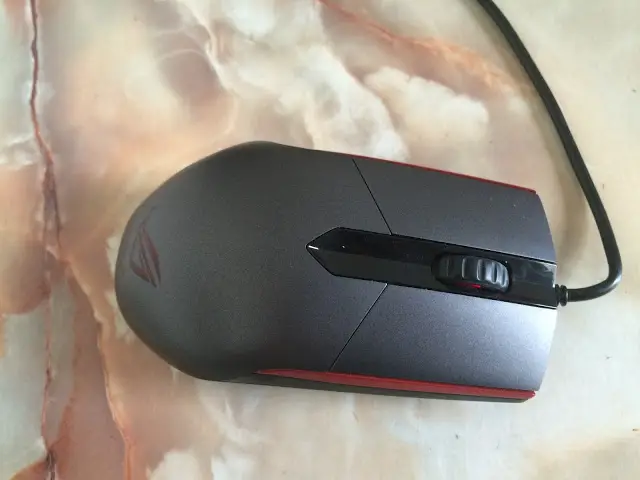 ASUS Republic of Gamers Sica Gaming Mouse Review 14