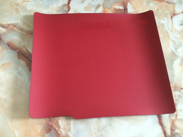 ASUS ROG Whetstone Gaming Mousepad Review 14