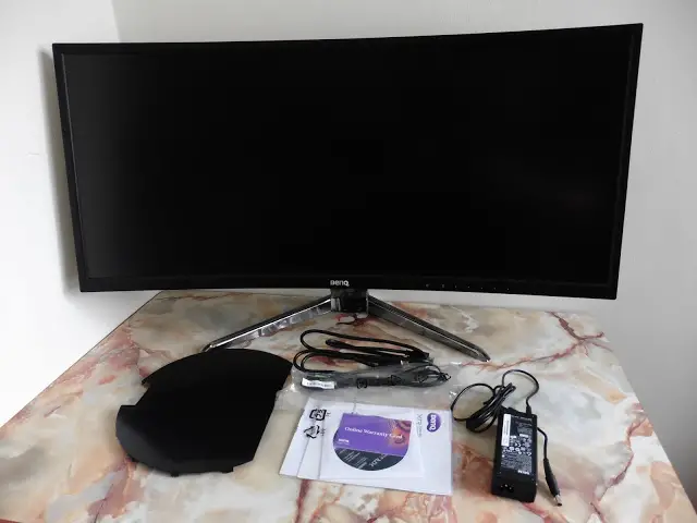 BenQ XR3501 UltraWide Curved Gaming Monitor Review 6