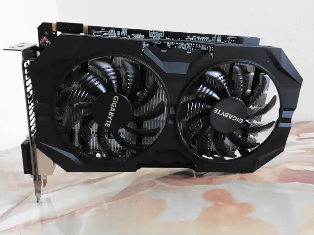 Unboxing & Review: Gigabyte GTX 950 WindForce OC 2GB 12