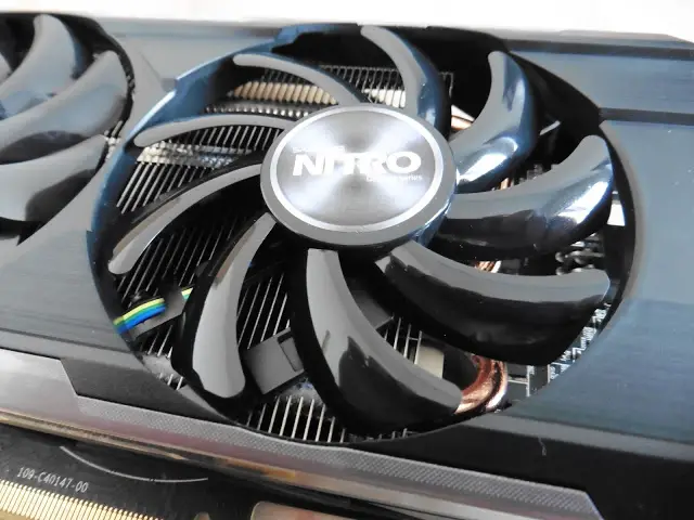 Unboxing & Review: Sapphire Nitro R7 370 4GB 16