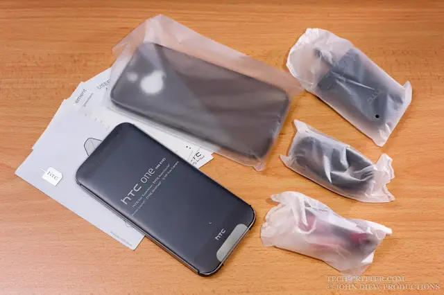 Unboxing & Review: HTC One M8 Eye 8