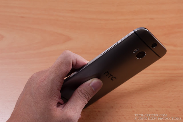 Unboxing & Review: HTC One M8 Eye 16