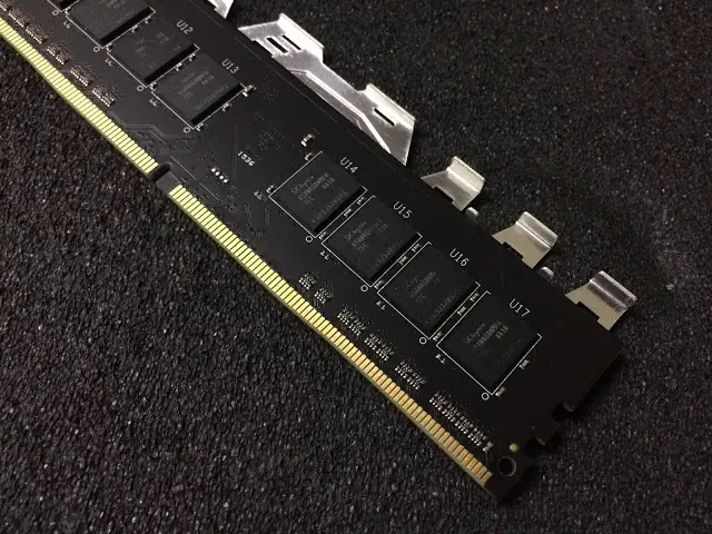 Apacer Panther DDR4 8GB Memory Kit Review 14