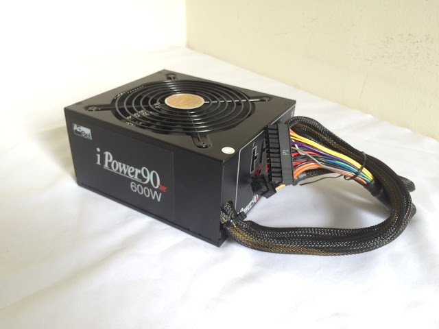 Unboxing & Preview: AcBel iPower 90m 600W Power Supply 29