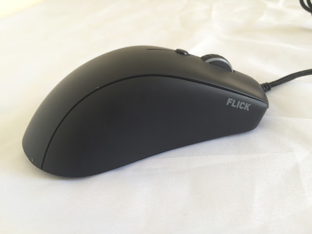 Unboxing & Review: Fnatic Gear Flick Gaming Mouse 6