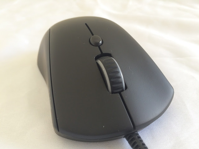 Unboxing & Review: Fnatic Gear Flick Gaming Mouse 14
