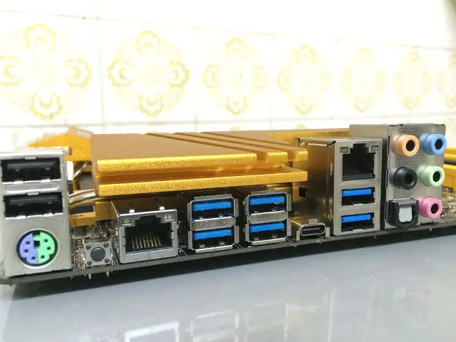 Unboxing & Review: ASRock X99 OC Formula 3.1 36