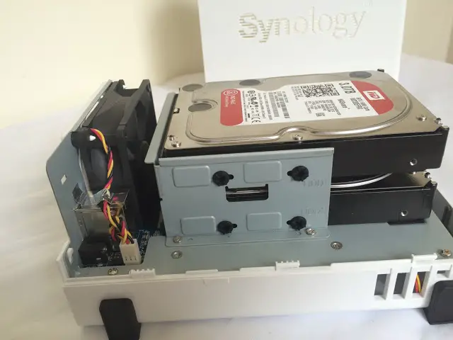 Unboxing & Review: Synology DS216j Value 2-bay NAS 14