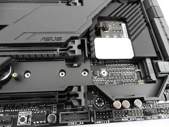 Unboxing & Review: ASUS ROG Maximus VIII Formula 26