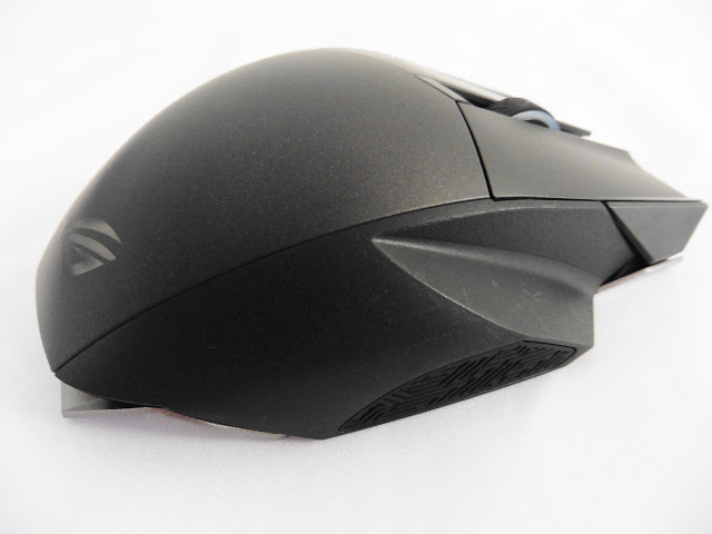 Unboxing & Review: ASUS ROG Spatha Gaming Mouse Review 22
