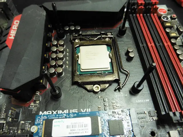 Unboxing & Review: XSPC RayStorm Pro Ion AX240 Liquid Cooling Kit 36