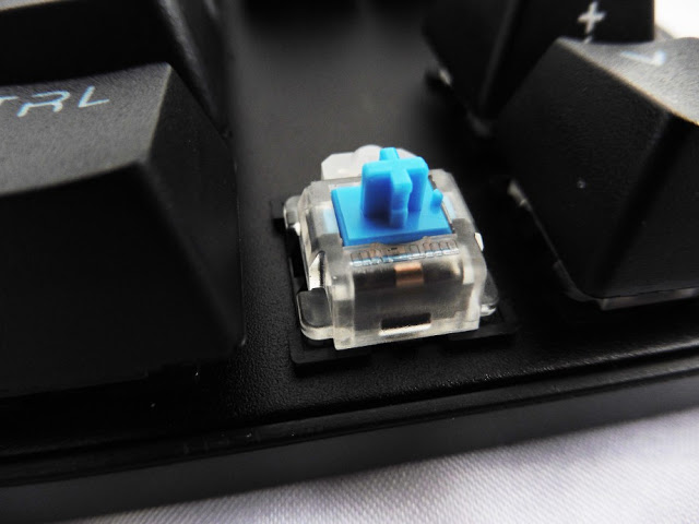 Drevo Calibur 71-Key Bluetooth RGB Mechanical Keyboard Review 18