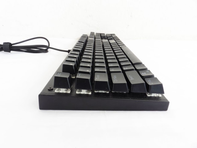 1STPLAYER FIREROSE MK3 V2 Mechanical Gaming Keyboard Review 10