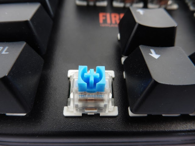 1STPLAYER FIREROSE MK3 V2 Mechanical Gaming Keyboard Review 11