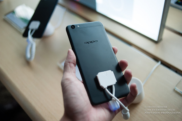 OPPO R9s now available in Black 8