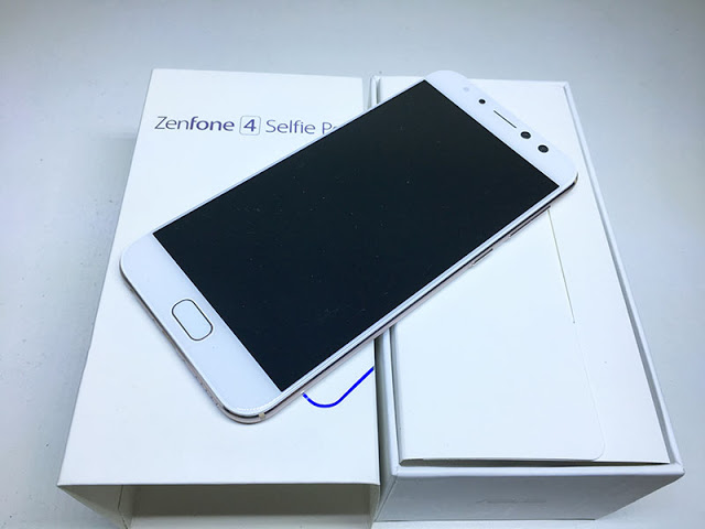 ASUS ZenFone 4 Selfie Pro Review 4