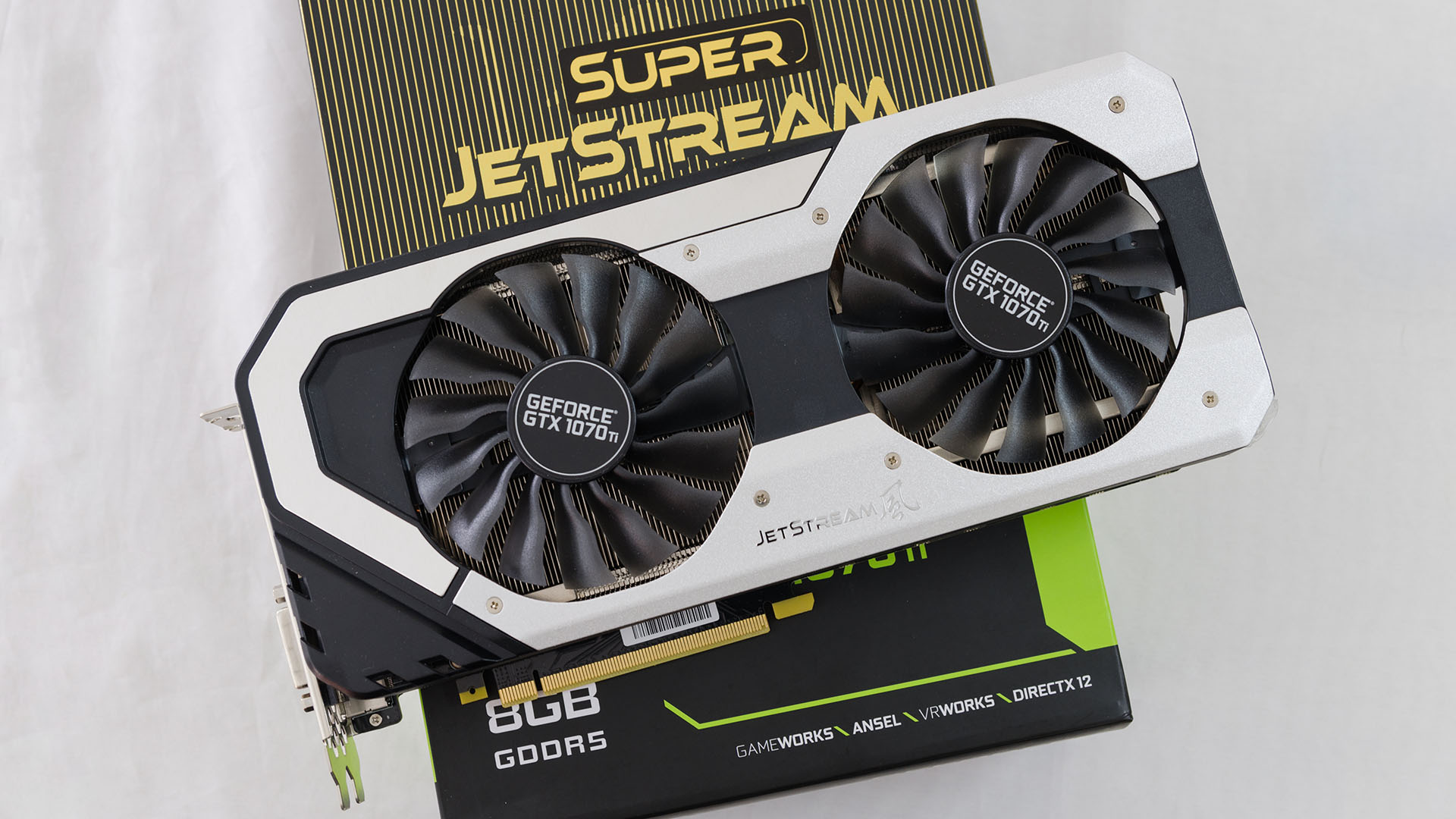 Palit GeForce GTX 1070 JetStream 風