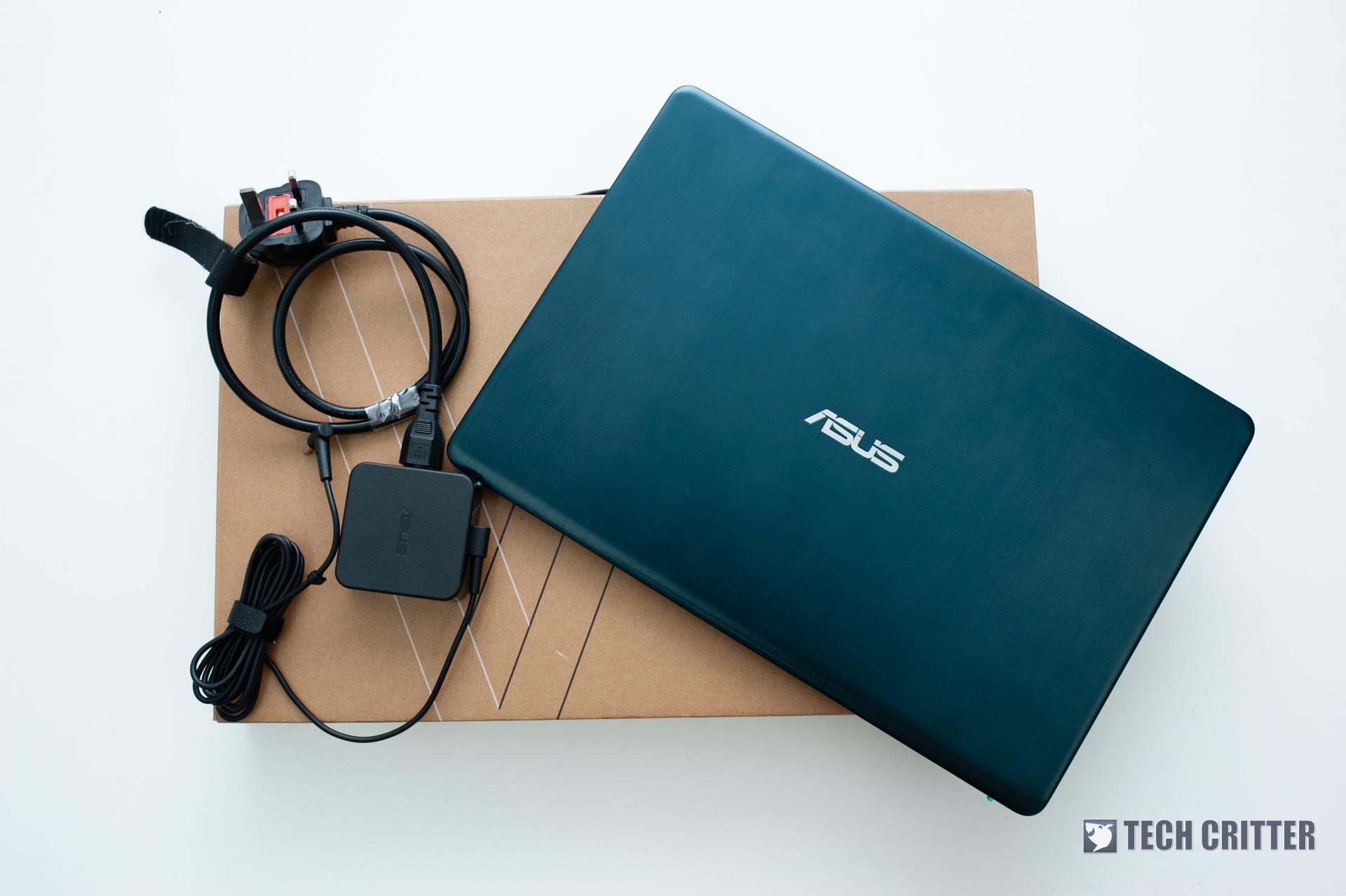 ASUS VivoBook S15 S530U - 01