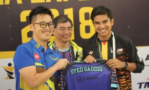 eSports SUKMA Experience - YB Howard Lee Presenting YB Syed Saddiq with Esports Jersey