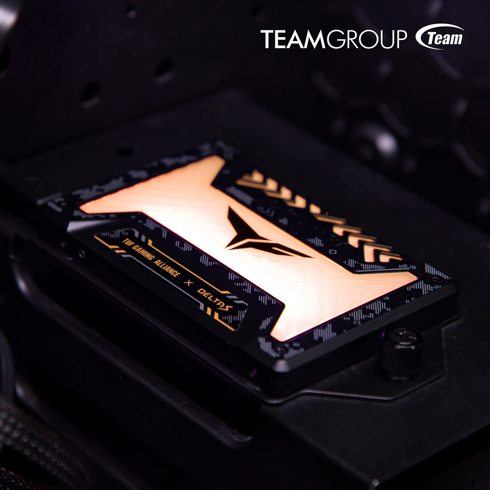 TEAMGROUP T-Force Delta RGB SSD TUF Gaming