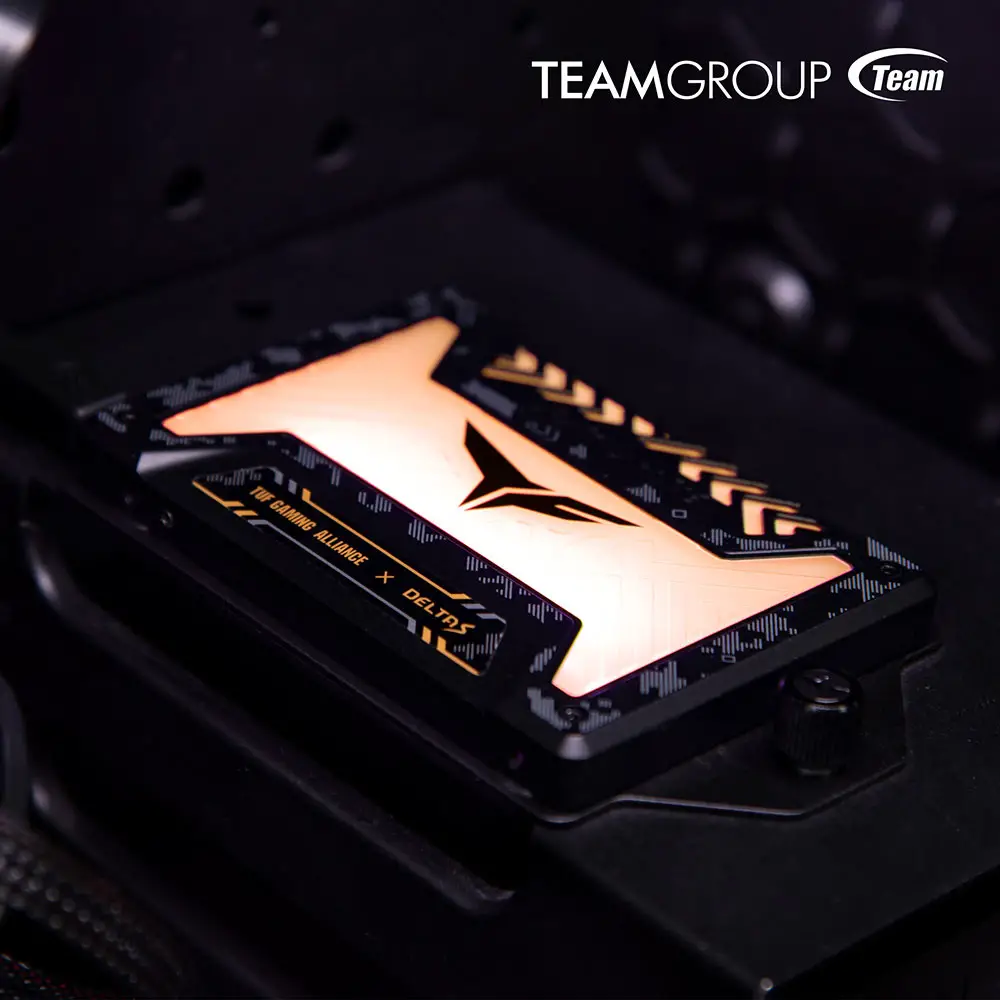 TEAMGROUP T-Force Delta RGB SSD TUF Gaming