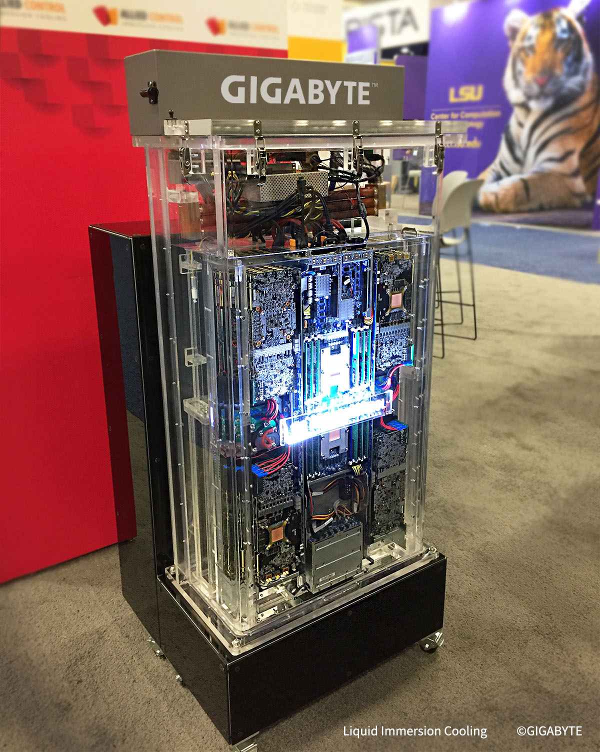 GIGABYTE Liquid Immersion Cooling CES 2019