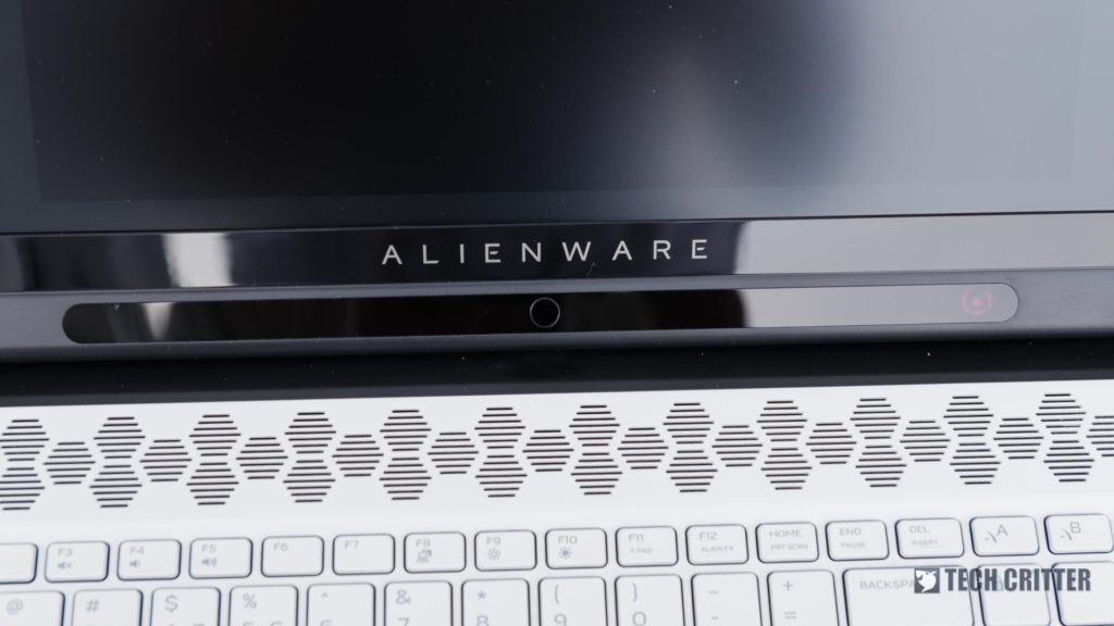 Alienware m17 R2