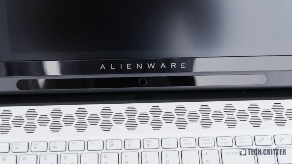 Alienware m17 R2