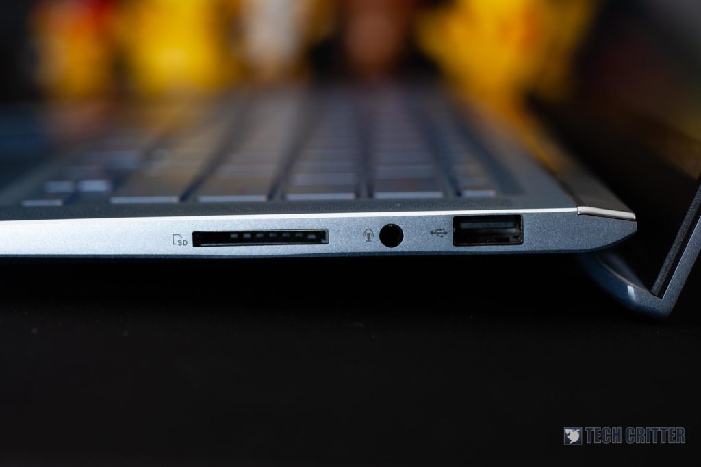 Review - ASUS ZenBook 14 UM431D (R5-3500U, Radeon Vega 8, 8GB DDR4-2400, 512GB PCIe Gen3x2) 13