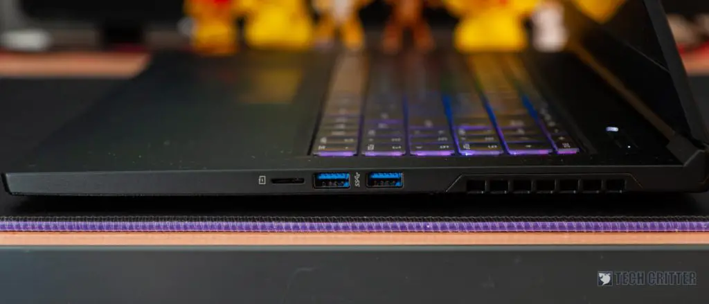 Review - ILLEGEAR SELENITE Pro (i7-9750H, RTX 2070, 16GB DDR4-2666, 512GB+256GB SSD) 22