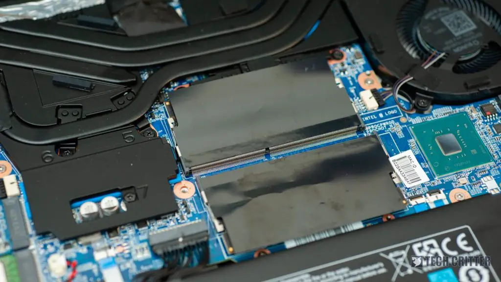 Review - ILLEGEAR SELENITE Pro (i7-9750H, RTX 2070, 16GB DDR4-2666, 512GB+256GB SSD) 40