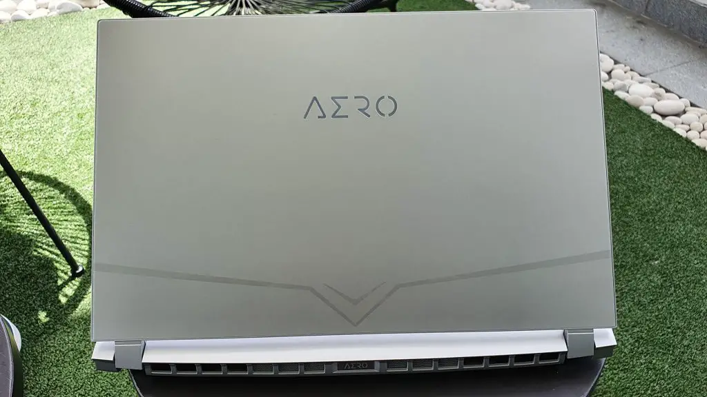 Gigabyte AERO 15 OLED