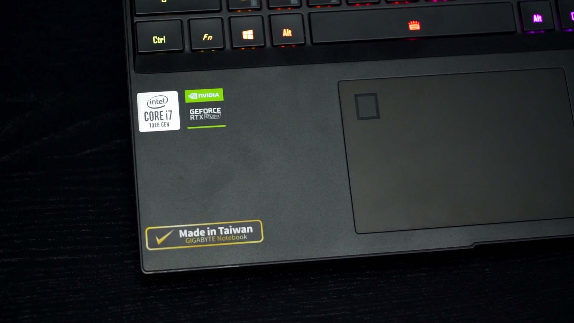 Review - Gigabyte AERO 15 OLED XB (2020): Beautiful OLED
