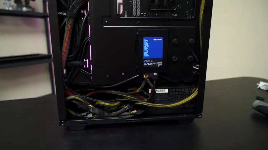 Phanteks Eclipse P300A Mesh Edition 18