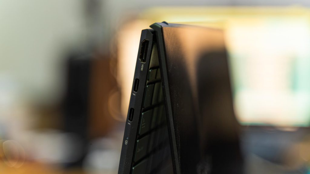 ASUS ZenBook UX425 17