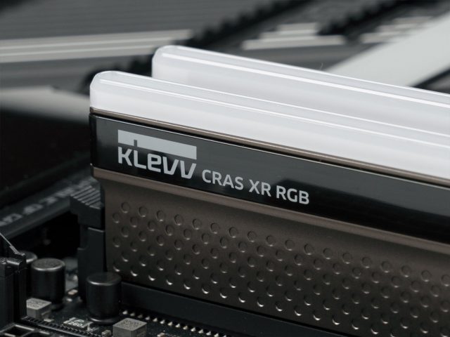 KLEVV CRAS XR RGB 13 new