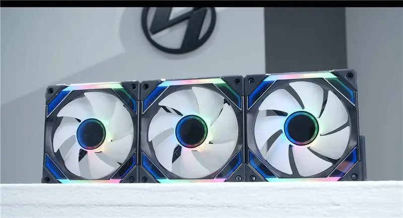 LIAN LI UNI FAN SL120 INFINITY