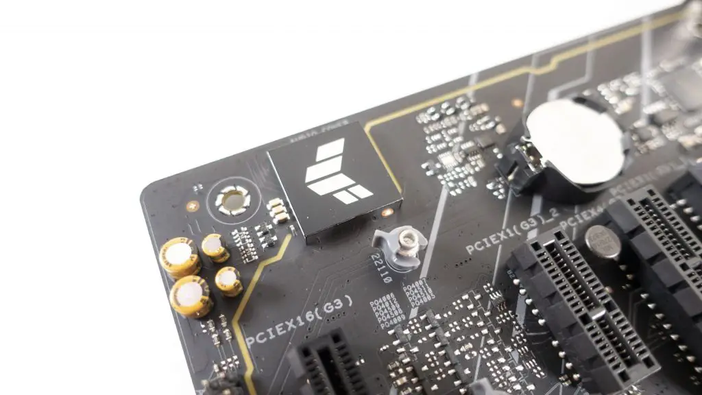 ASUS TUF Gaming Z690 PLUS WIFI D4 19