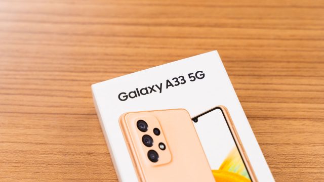 Samsung Galaxy A33 unboxing