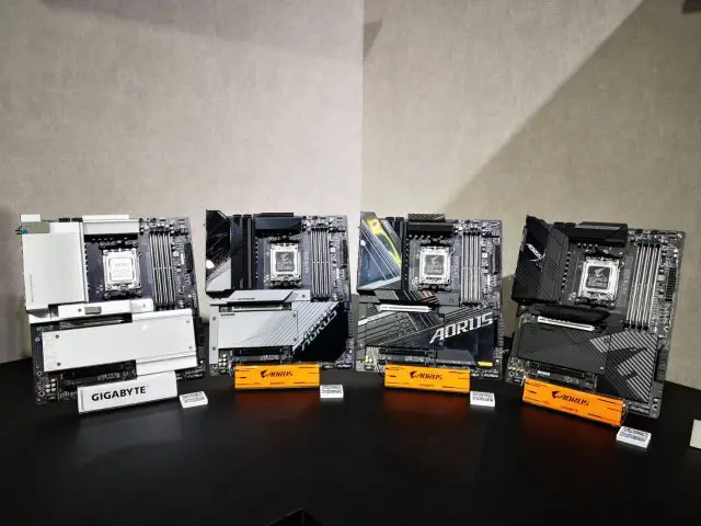 GIGABYTE AORUS X670 Motherboards