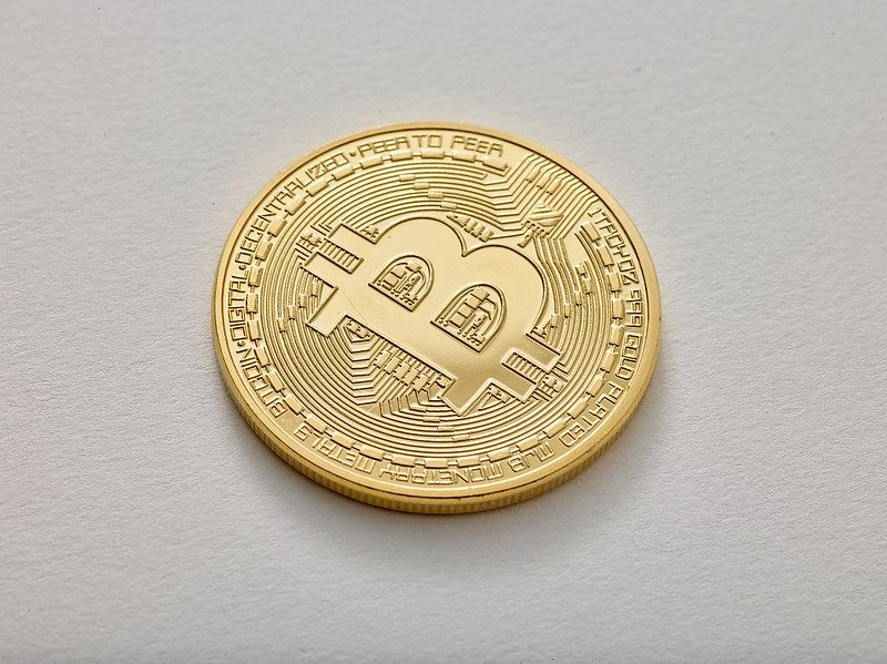 "Bitcoin" (CC BY 2.0) by stockcatalog