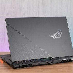 ROG Strix SCAR 17 SE 04